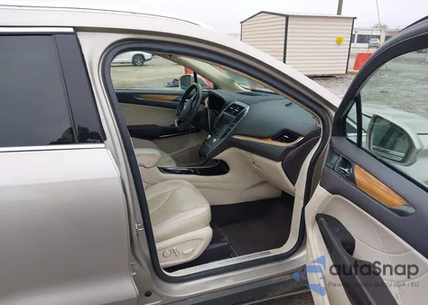 2015 Lincoln Mkc из США, поврежденный, VIN 5LMCJ1A90FUJ03894